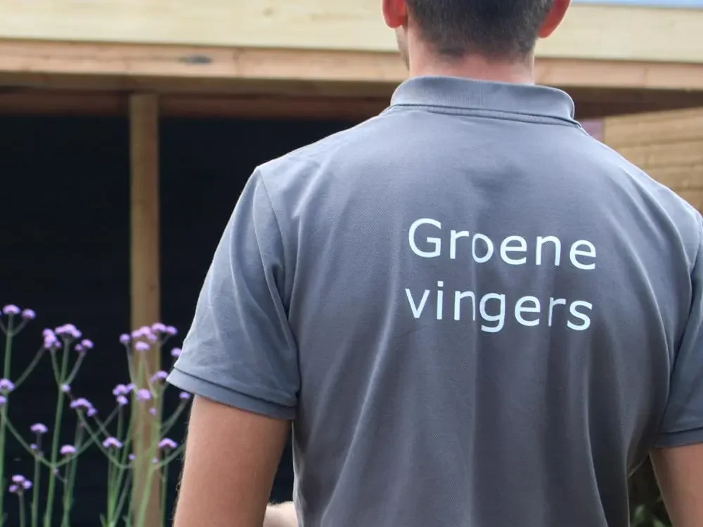 Tuinontwerp, tuinaanleg en tuinonderhoud door Uw Tuin Hoveniers met groene vingers en passie voor groen